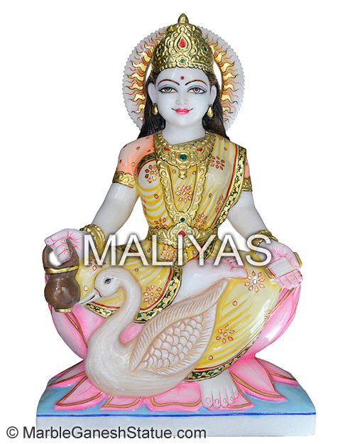 Gayatri Maa Statue